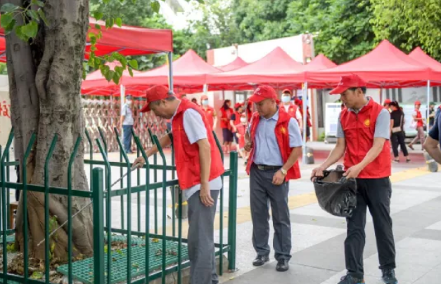 音校人人齐动手，共创文明新跨越——厦门市音乐学校教工志愿服务活动