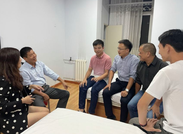 漳州第一职业中专学校与中卫市职业技术学校举行对口实训室援建协议签订仪式