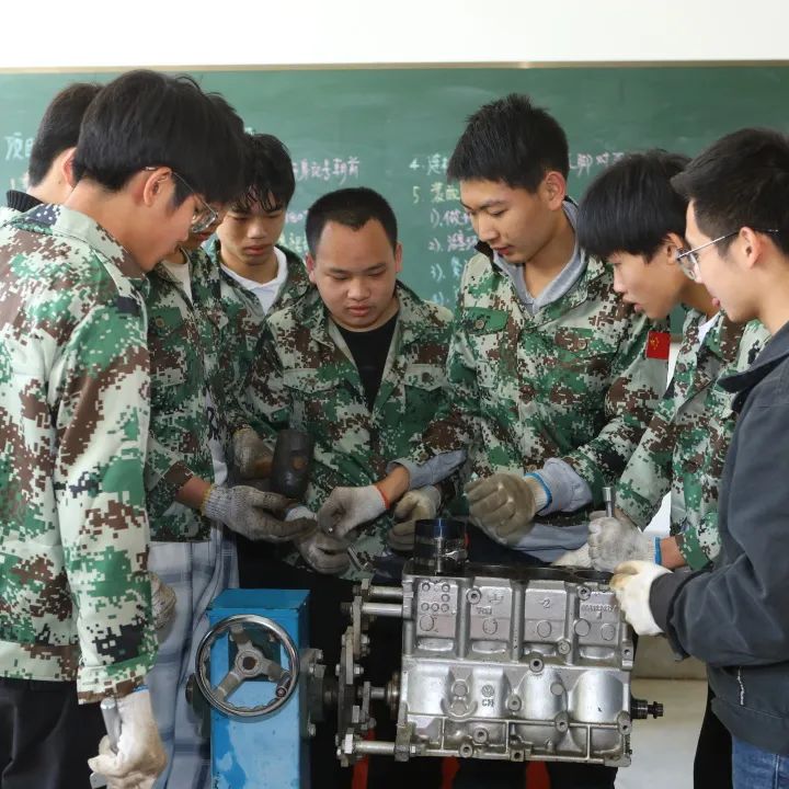 福建中华技师学院 工学一体 技能就业！世界青年技能日主题活动启动