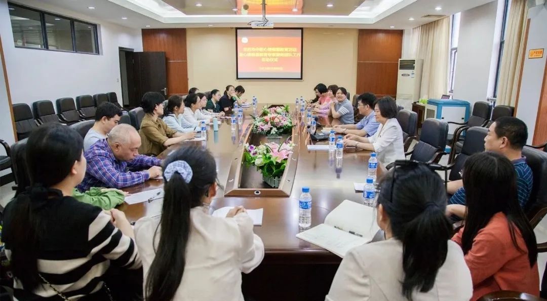 龙岩卫生学校:龙岩卫校:心理健康月,陪伴学生健康启航