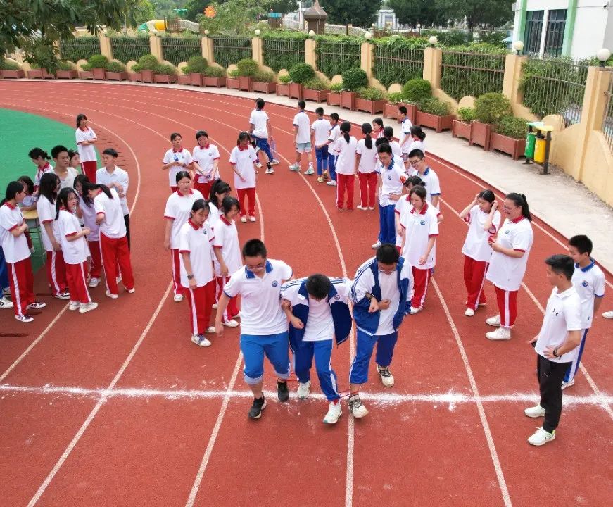 莆田市私立实验中学：实验中学第23届趣味运动会