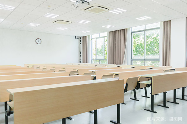 <a href=http://www.555edu.net/school-380/ target=_blank class=infotextkey>ȪѧУ</a>Ҫ׼ʲôϣ