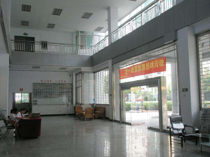<a href=http://www.555edu.net/school-449/ target=_blank class=infotextkey>泉州闽南工贸学校</a>