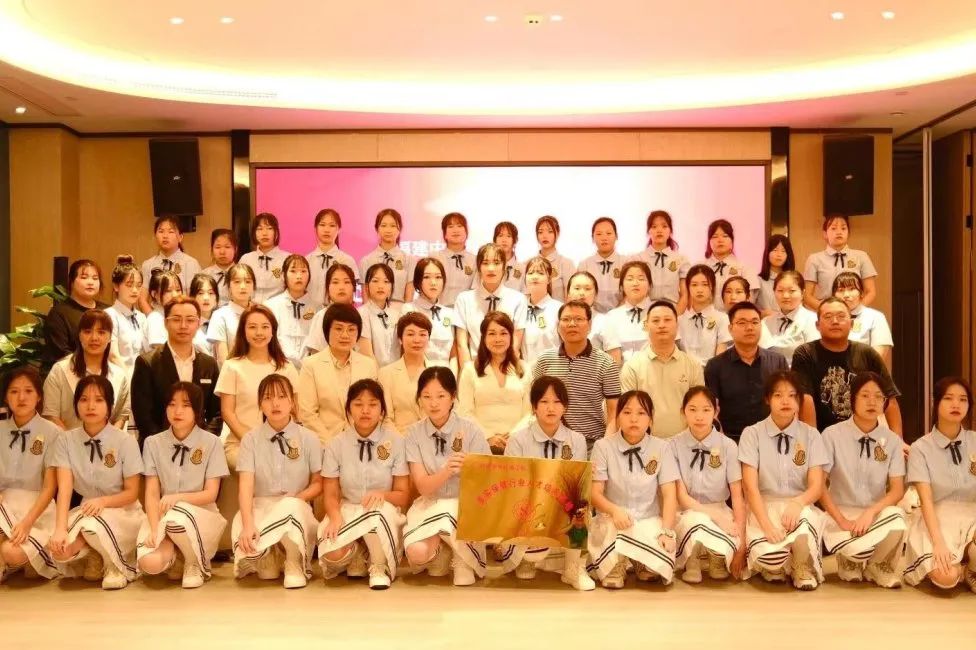 <a href=http://www.555edu.net/school-504/ target=_blank class=infotextkey>福建中华技师学院</a>招生简介